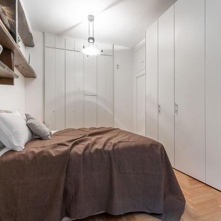 The Best Rent - Spacious Three-Bedroom Apartment In Moscova Milan Exterior photo